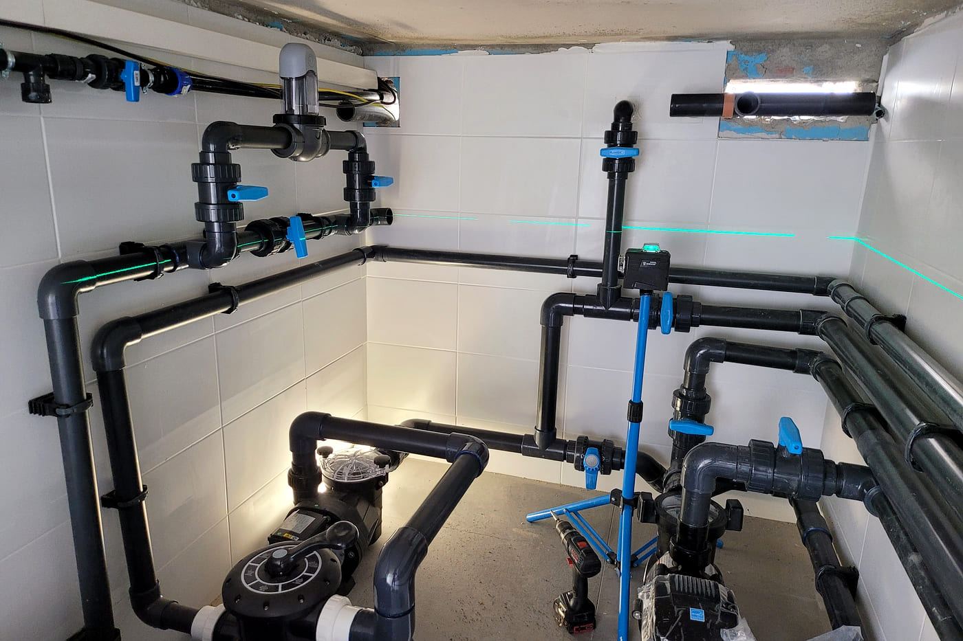 Collecteur de vannes de piscine, local technique de Millas